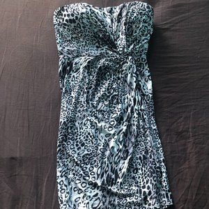 Grey w/ black animal print Strapless dress sz 3/4